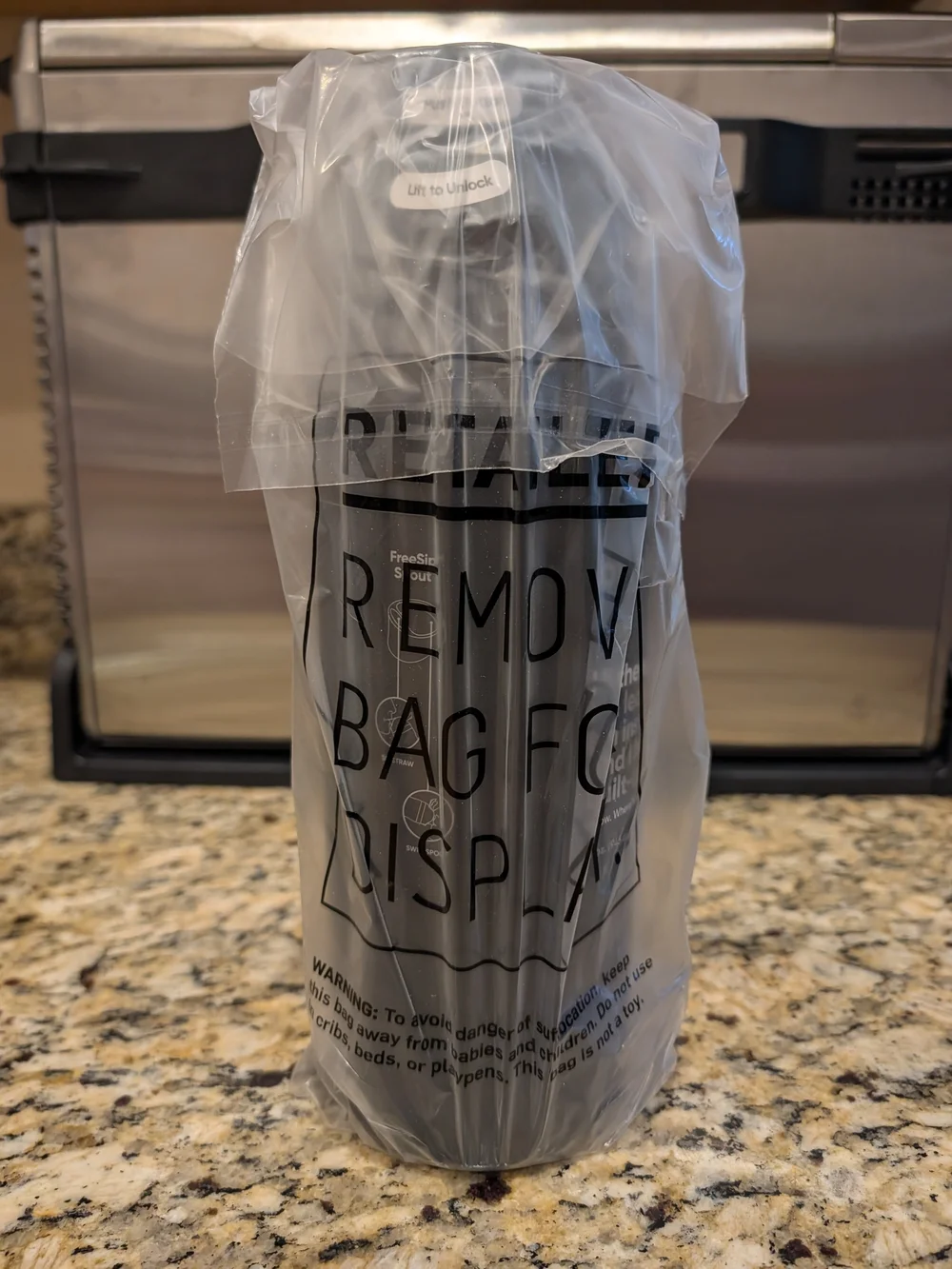 BRAND NEW- OWALA 32oz Black Insulated Water Bottle
